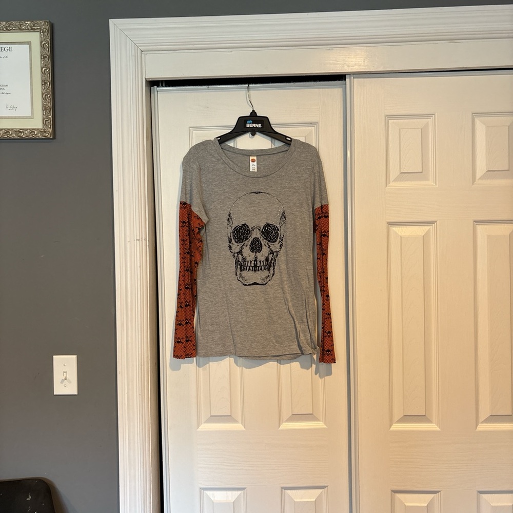 Grey Skull Graphic Tee with Orange Spider-Print Sleeves